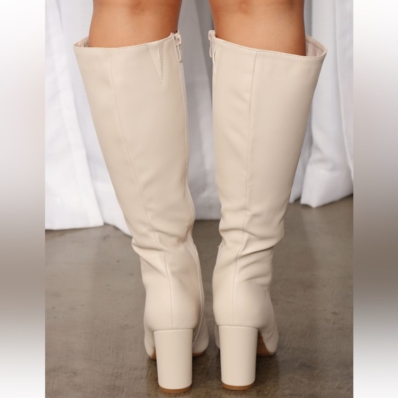 Knee high boots - Picture 2 of 4